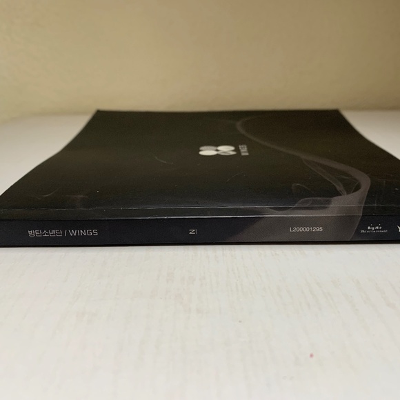 BTS Wings Album N Version - Picture 4 of 7